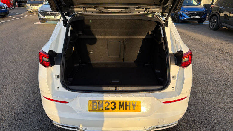 Vauxhall Grandland 1.2 Turbo Elite 5dr Auto Petrol Hatchback